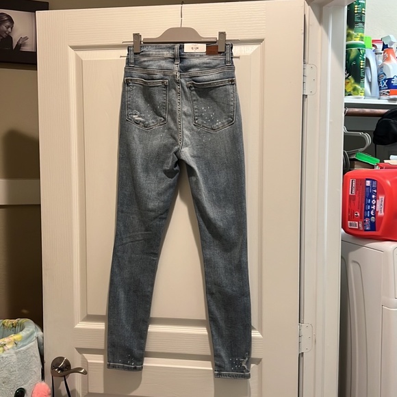 Judy blue high waisted skinny fit size 0 jeans - Picture 2 of 7